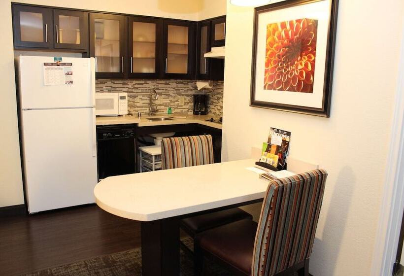 Отель Sonesta Es Suites Portland Vancouver 41st Street