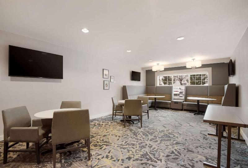 ホテル Sonesta Es Suites Reno