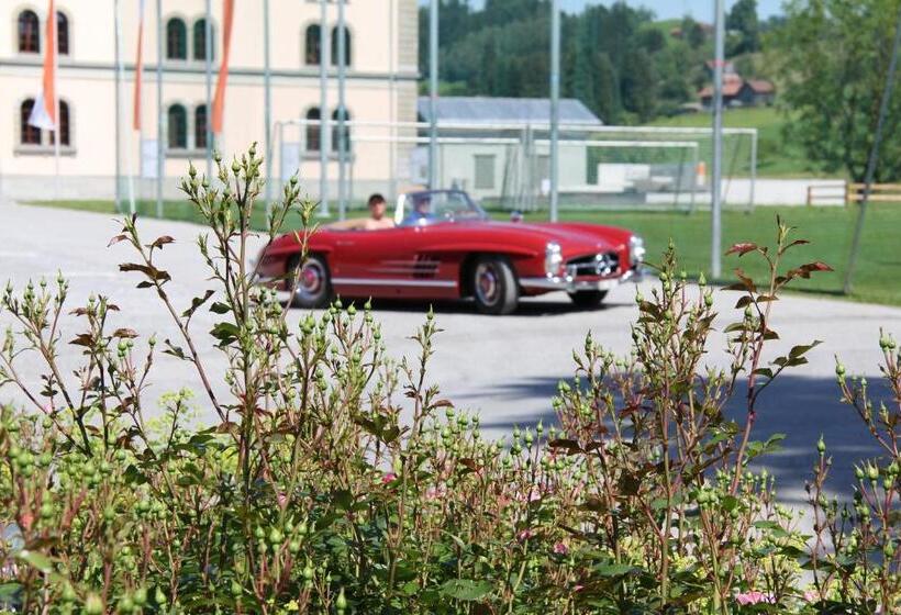 酒店 & Spezialitatenrestaurant Zur Linde