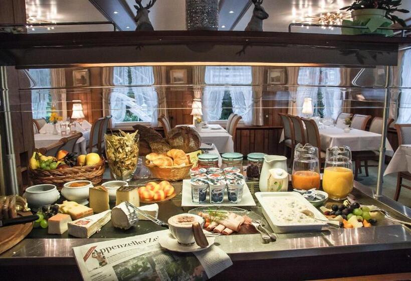 酒店 & Spezialitatenrestaurant Zur Linde