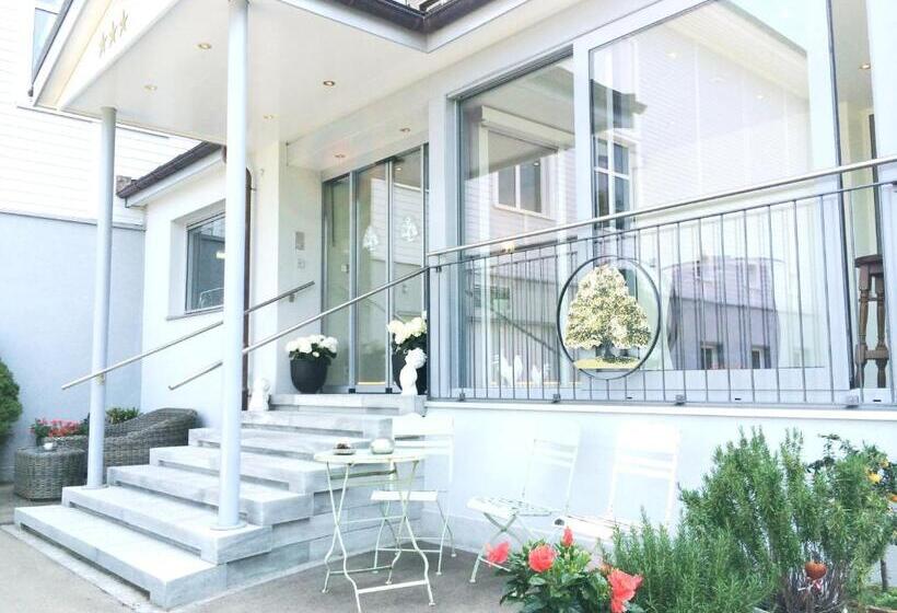 酒店 & Spezialitatenrestaurant Zur Linde