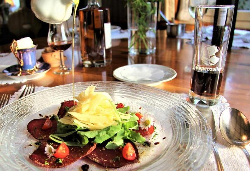 酒店 & Spezialitatenrestaurant Zur Linde