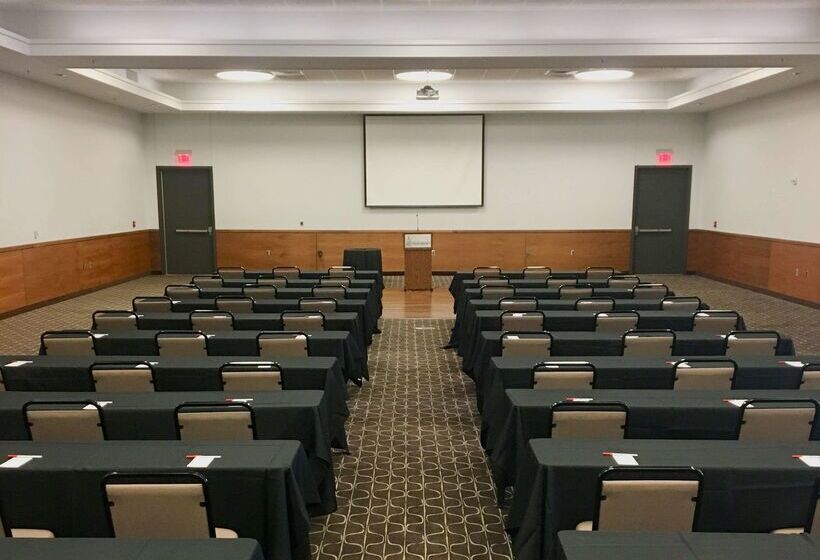 בית מלון כפרי State House Inn