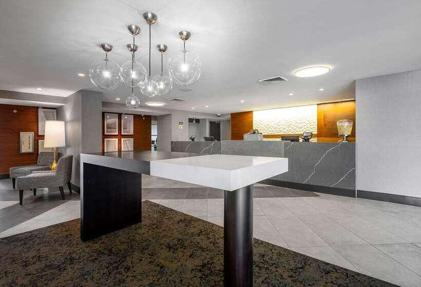 בית מלון כפרי State House Inn