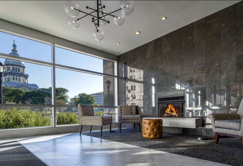 هتل State House Inn