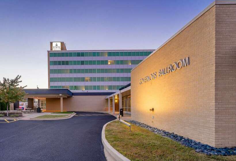 בית מלון כפרי State House Inn