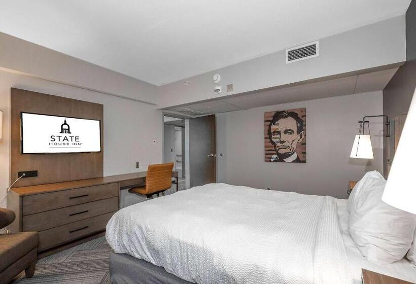 בית מלון כפרי State House Inn