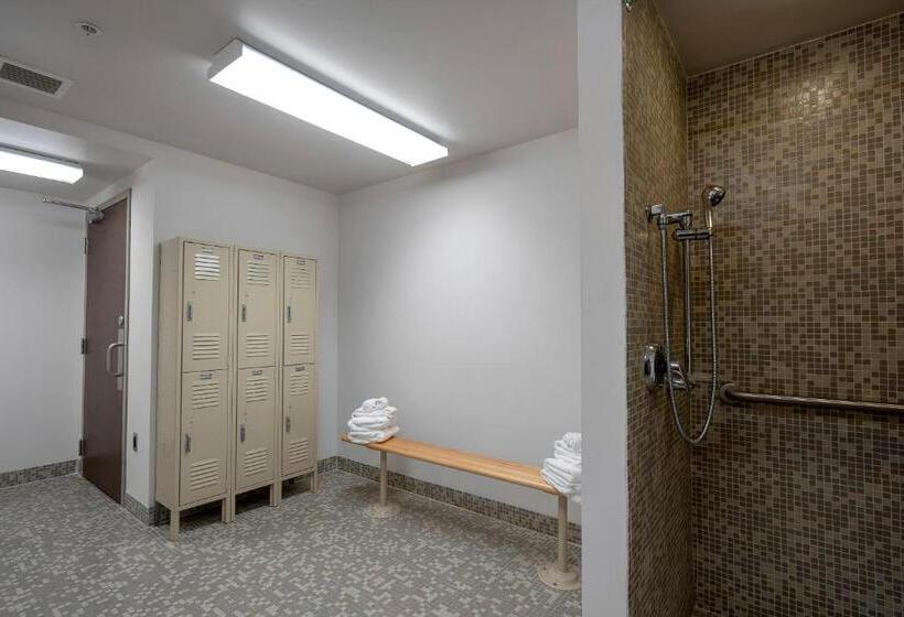 בית מלון כפרי State House Inn