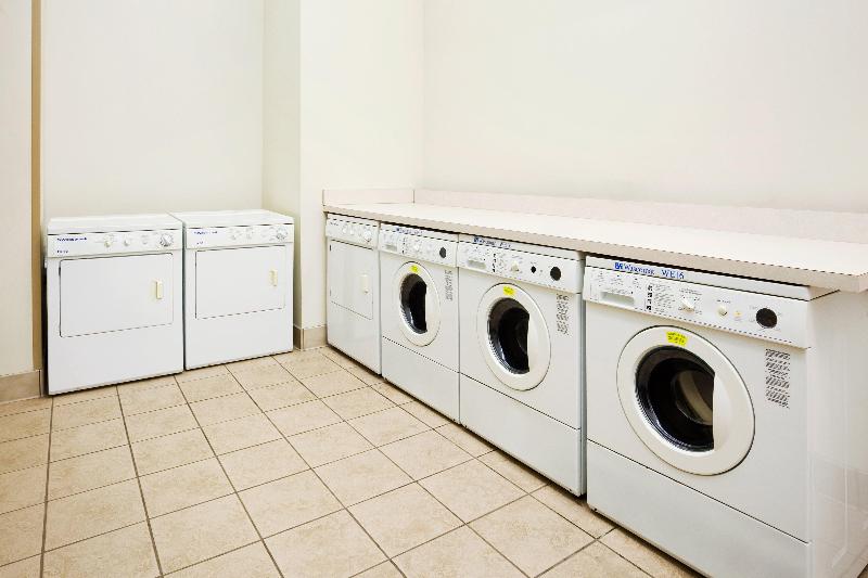 هتل Staybridge Suites Chattanooga Downtown  Convention Center, An Ihg