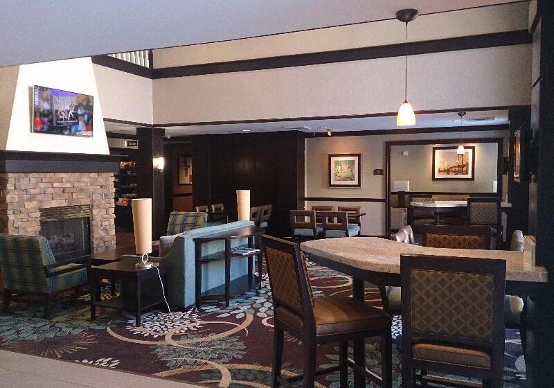 호텔 Staybridge Suites Columbus Airport By Ihg