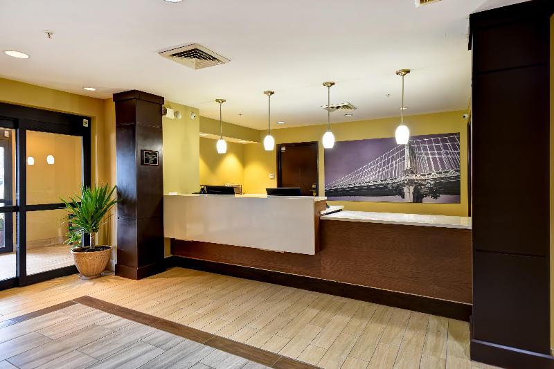 فندق Staybridge Suites Grand Rapids Kentwood, An Ihg