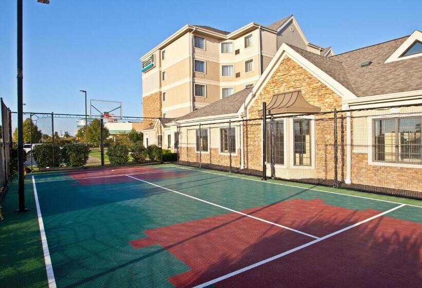 Отель Staybridge Suites Indianapolis Fishers, An Ihg