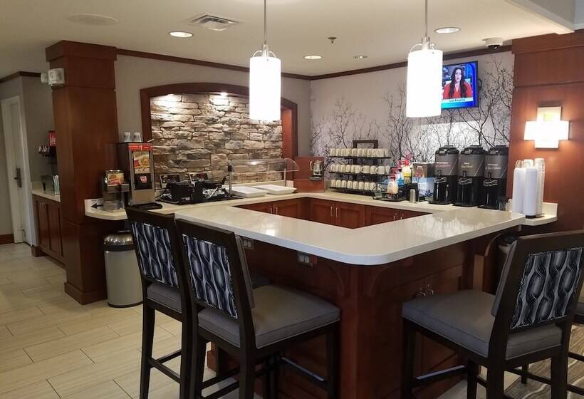 Отель Staybridge Suites Indianapolis Fishers, An Ihg