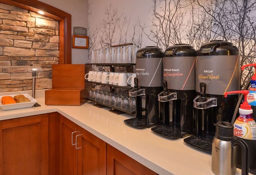 Отель Staybridge Suites Indianapolis Fishers, An Ihg