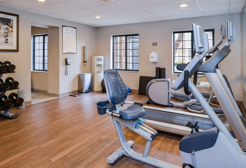 Отель Staybridge Suites Indianapolis Fishers, An Ihg