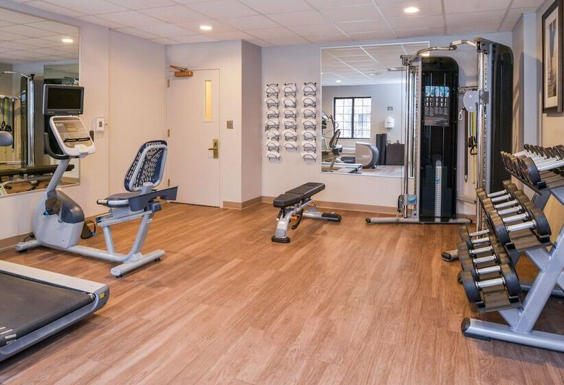 Отель Staybridge Suites Indianapolis Fishers, An Ihg