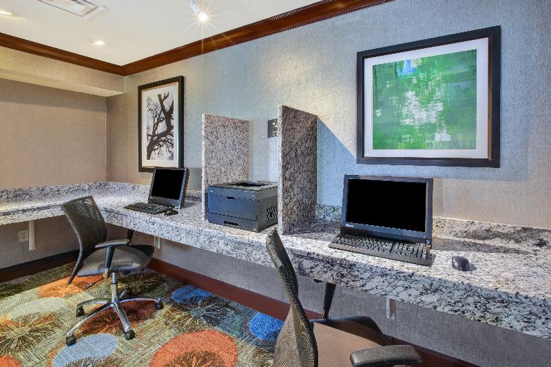 ホテル Staybridge Suites Louisville   East, An Ihg