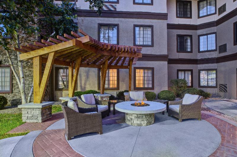 בית מלון כפרי Staybridge Suites Louisville   East, An Ihg