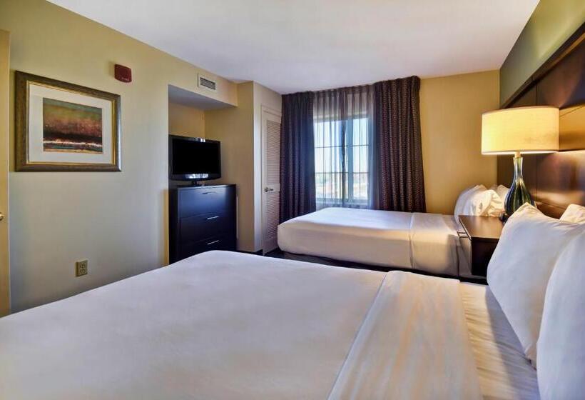 ホテル Staybridge Suites Madison   East, An Ihg