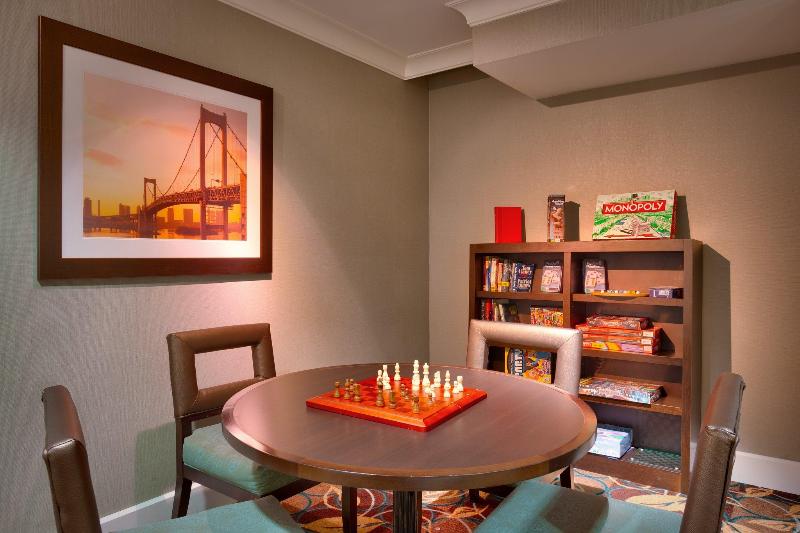 فندق Staybridge Suites Peoria Downtown, An Ihg