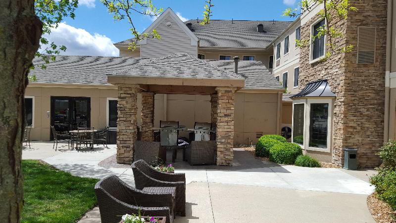 هتل Staybridge Suites South Springfield By Ihg