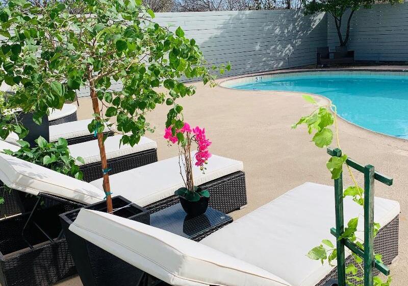 酒店 Stratus Suites Boutique