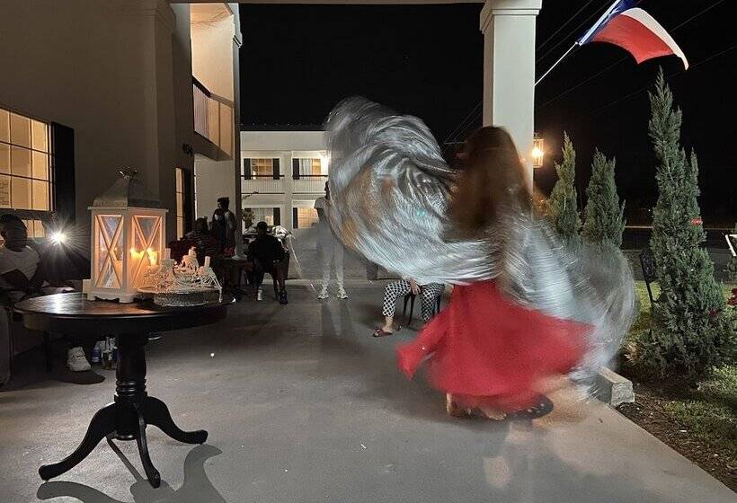 酒店 Stratus Suites Boutique