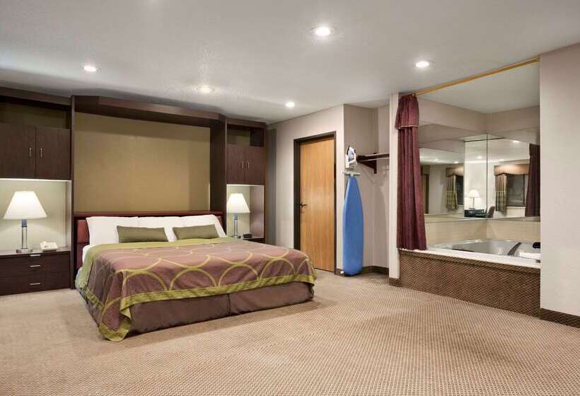 בית מלון כפרי Super 8 By Wyndham Green Bay I43 Bus. Park