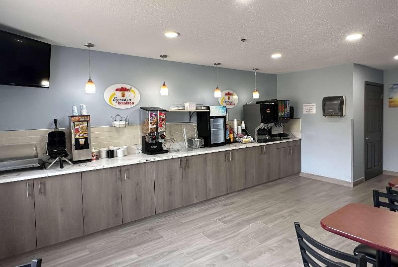 בית מלון כפרי Super 8 By Wyndham Green Bay I43 Bus. Park