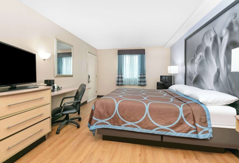 فندق Super 8 By Wyndham New Braunfels I35