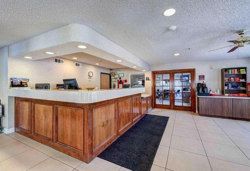 Surestay Plus Hotel By Best Western Redding