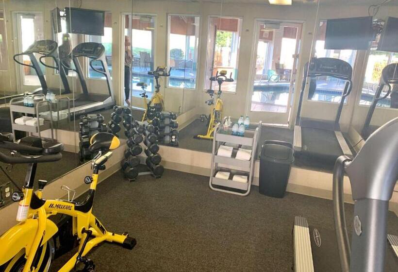 Surestay Plus Hotel By Best Western Redding