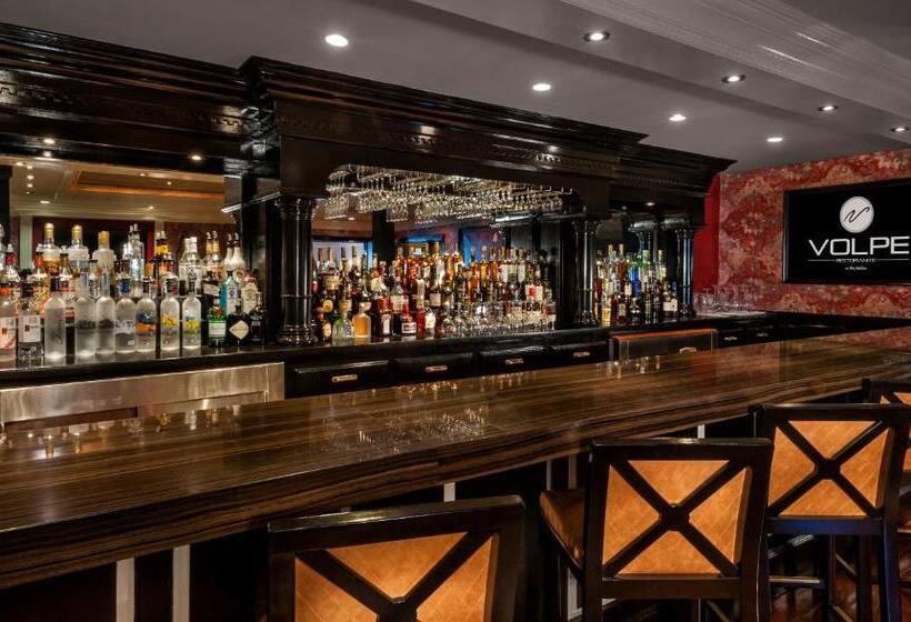 Отель The Inn at Fox Hollow