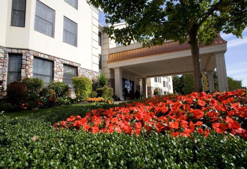 Отель The Inn at Fox Hollow