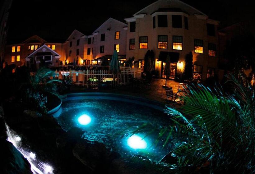 Отель The Inn at Fox Hollow