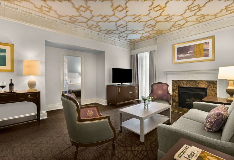 هتل The Royal Sonesta Chase Park Plaza St. Louis