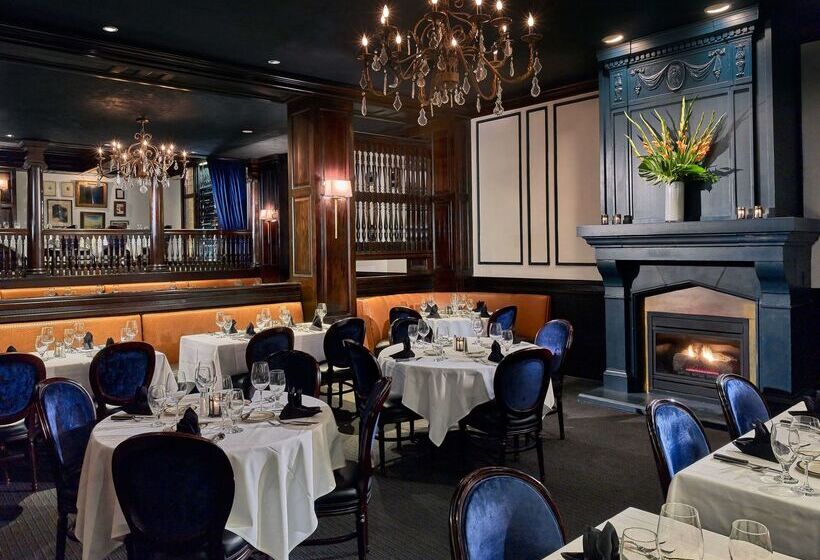 هتل The Royal Sonesta Chase Park Plaza St. Louis