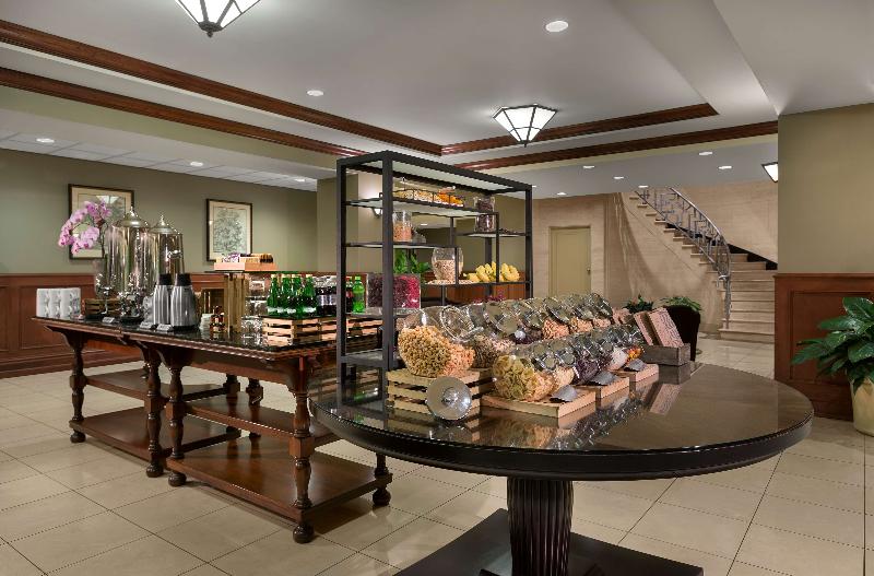 هتل The Royal Sonesta Chase Park Plaza St. Louis