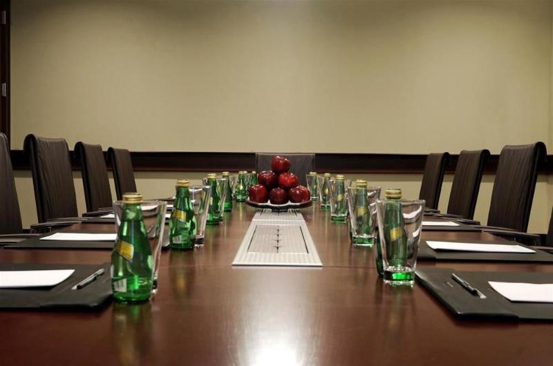 هتل The Westin Mount Laurel