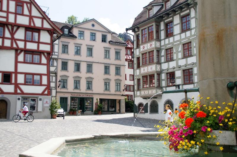 ホテル Vadian Garni