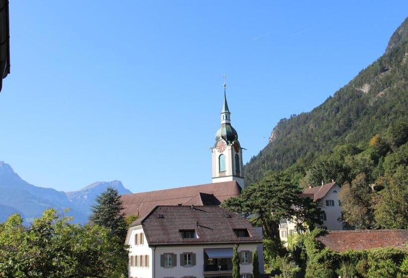 فندق Zum Schwarzen Löwen