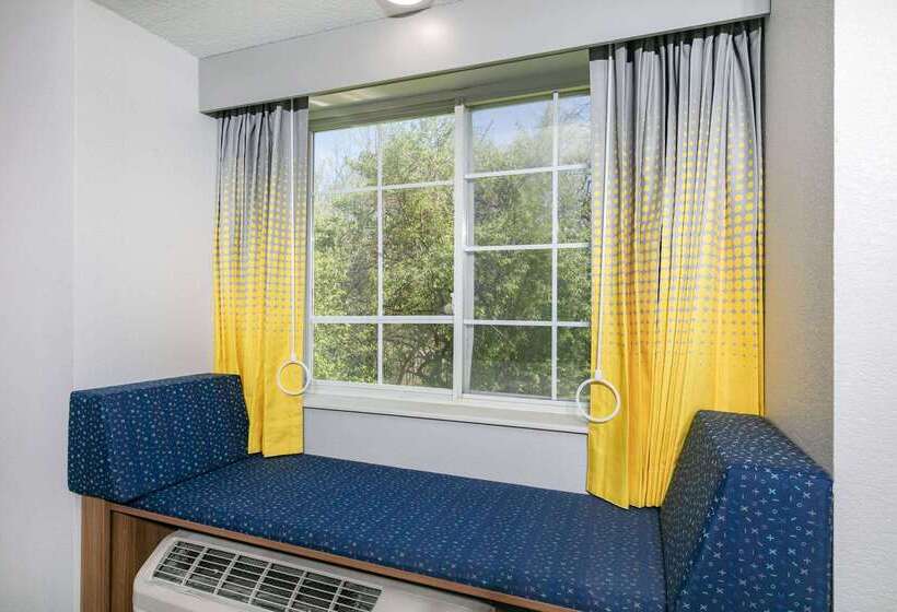 Microtel Inn By Wyndham Beckley