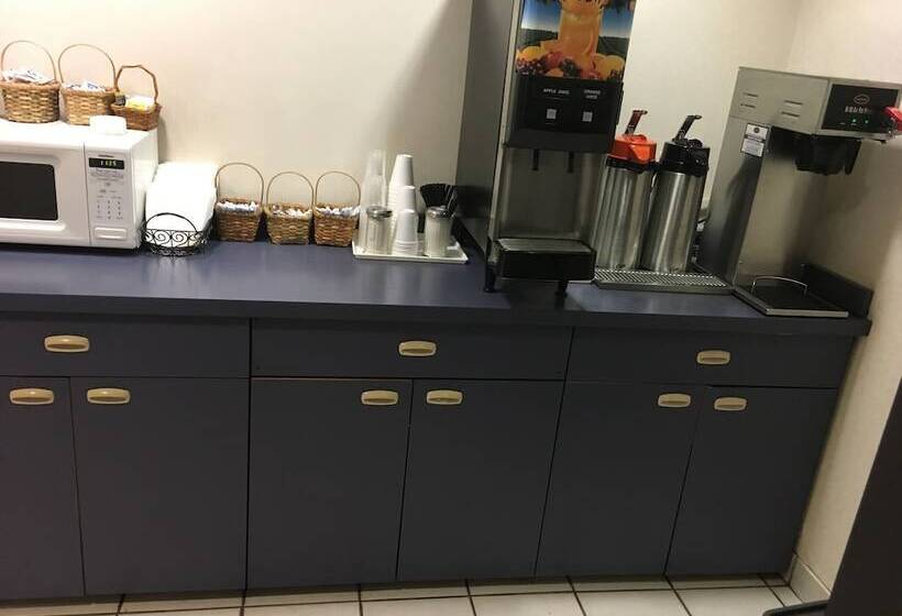 Microtel Inn By Wyndham Champaign