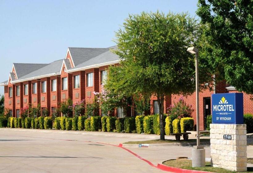 Microtel Inn & Suites By Wyndham Arlington/dallas Area