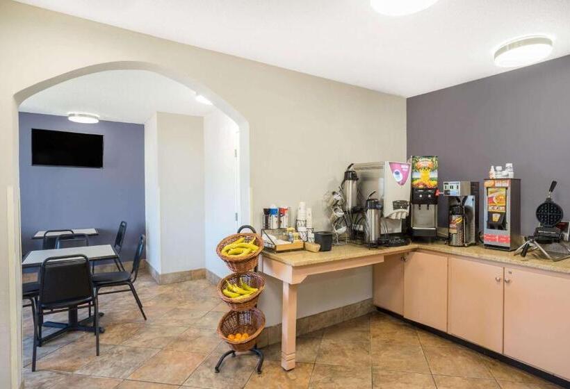 Microtel Inn Bowling Green