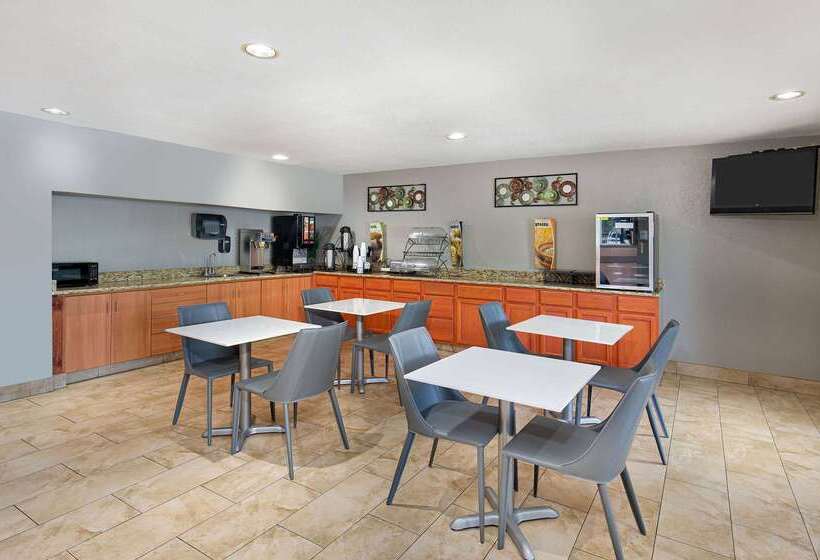 Microtel Inn And Suites By Wyndham   Cordova