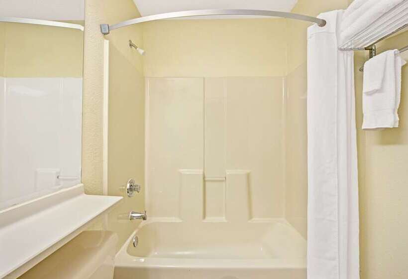 Microtel Inn And Suites By Wyndham   Cordova