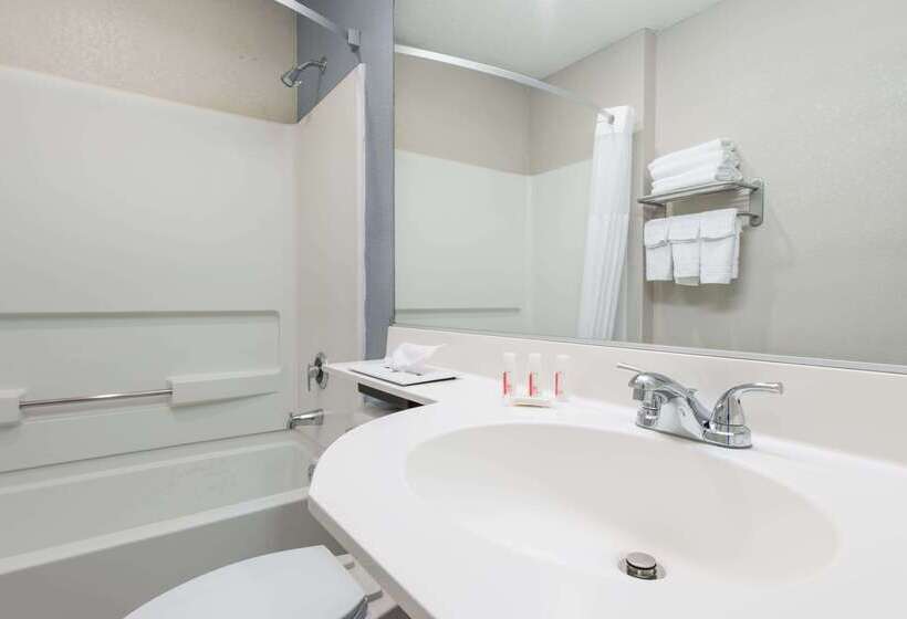 Microtel Inn Georgetown   Lexington North