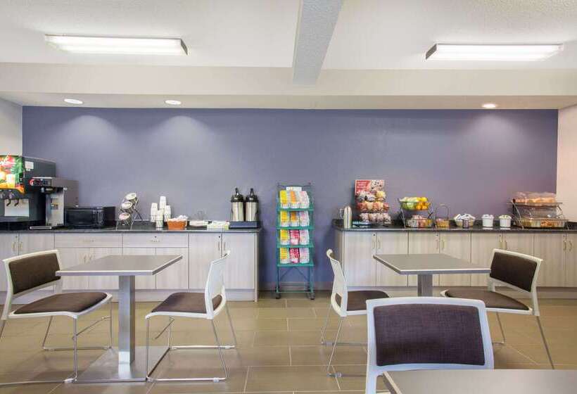 Microtel Inn & Suites By Wyndham Leesburg/mt Dora