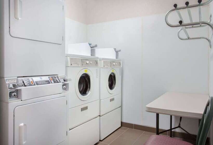 Microtel Inn & Suites By Wyndham Leesburg/mt Dora